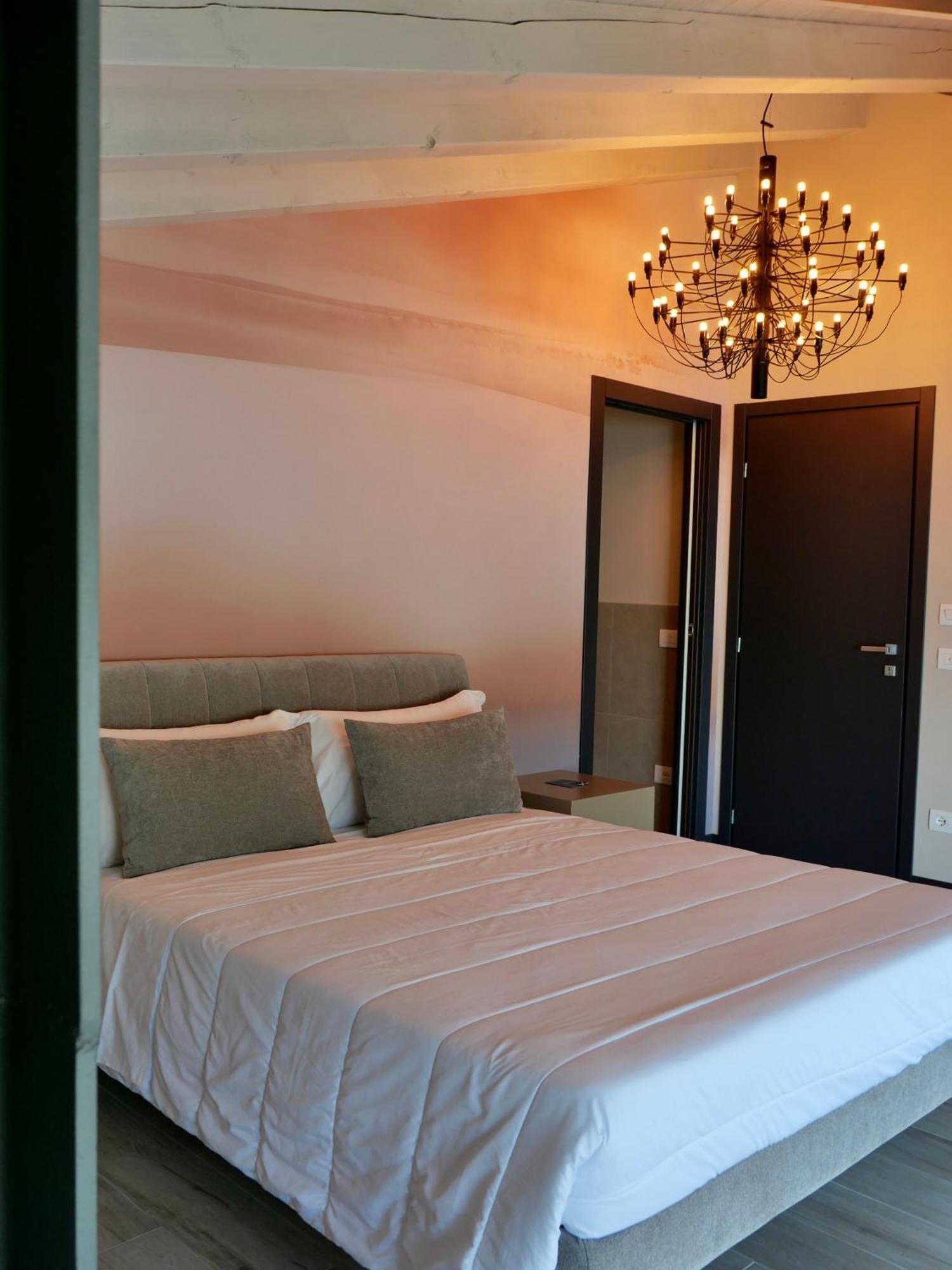 Monte Isola - Decio Rooms Zewnętrze zdjęcie